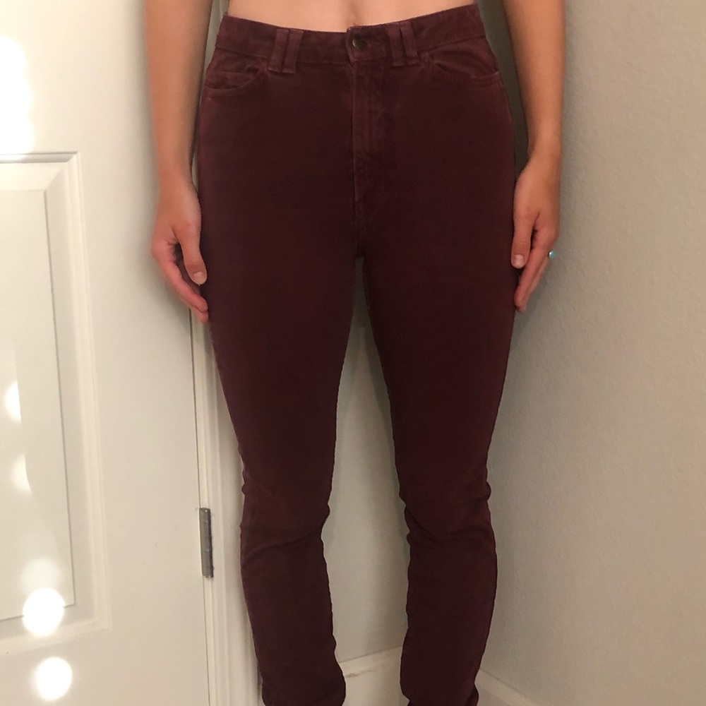 Stretch Twill High Waist Zip Pant in Burgundy